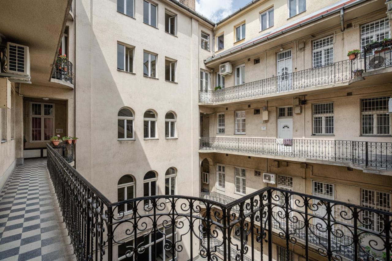 E13 - Grand Boulevard Heritage Suite - Best Location By Bqa Βουδαπέστη Εξωτερικό φωτογραφία